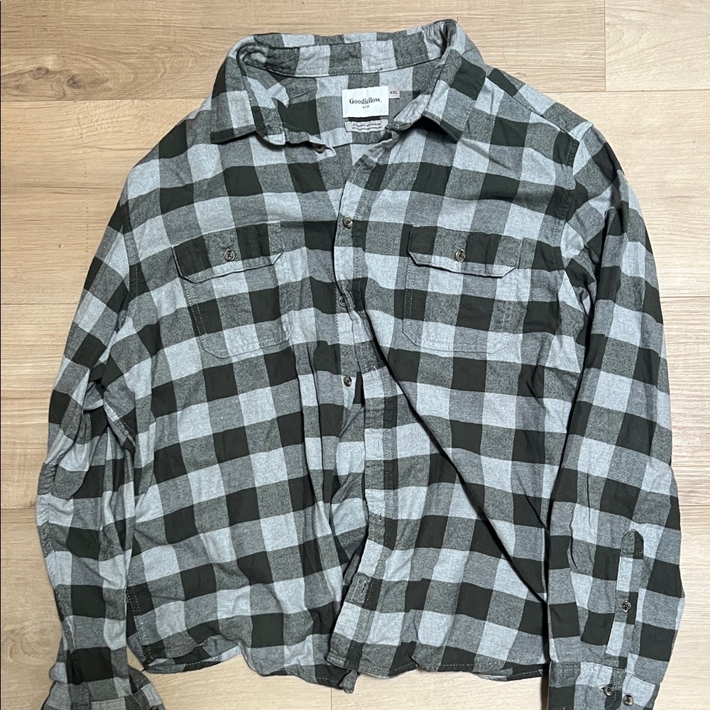Goodfellow & Co Men's Green and Gray Checkered Shirt